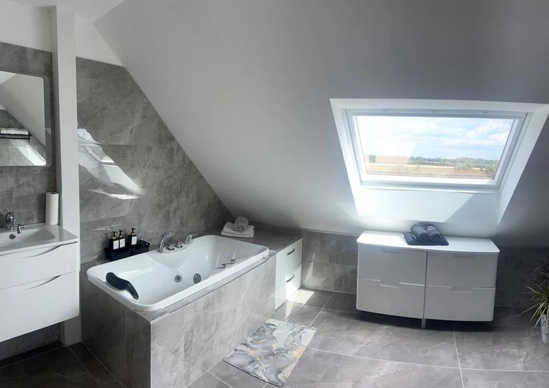 Maison - 266 m² - 7 pièces