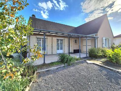 Maison - 93 m² - 5 pièces