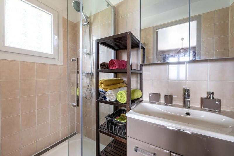 Maison - 142 m² - 9 pièces