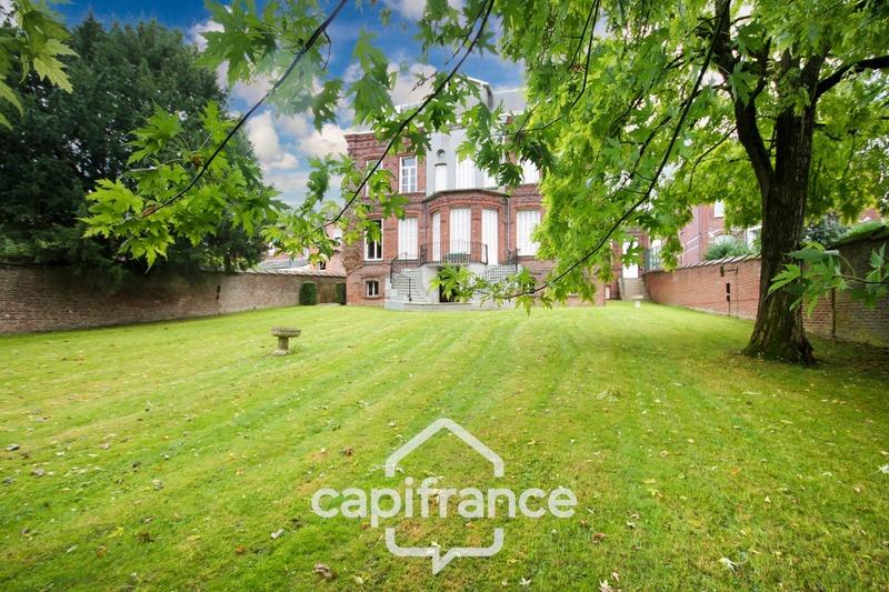 Hôtel particulier - 570 m² - 20 pièces