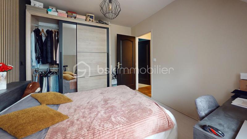 Maison - 98 m² - 5 pièces