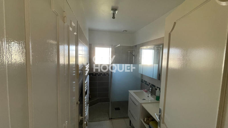 Maison - 170 m² - 9 pièces