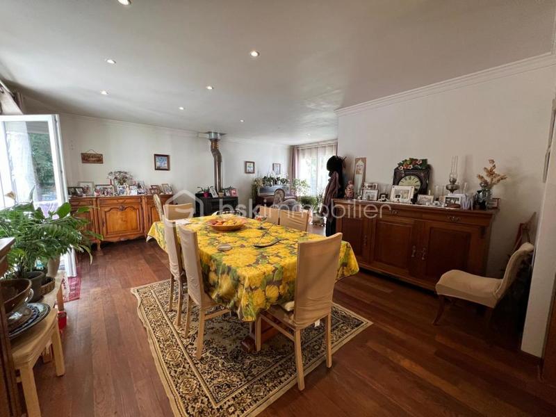 Maison - 142 m² - 5 pièces