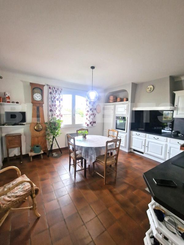 Maison - 175 m² - 6 pièces