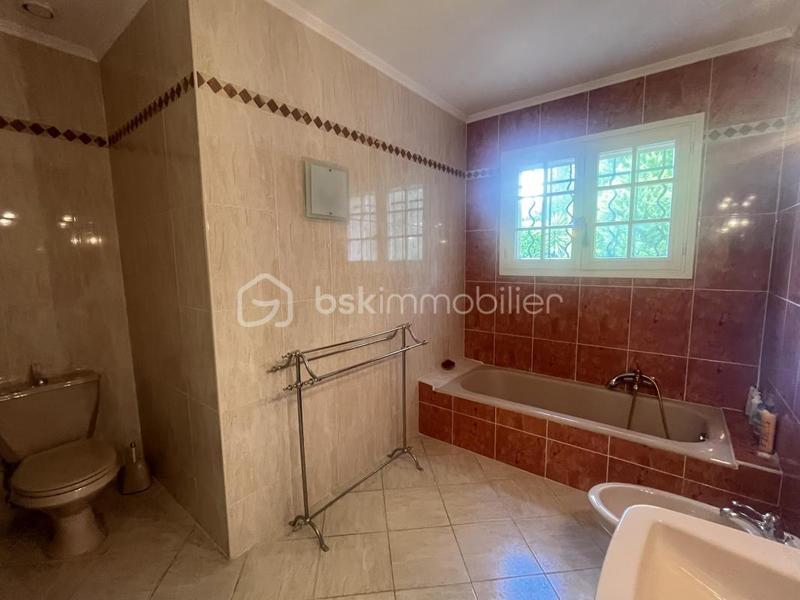 Villa - 216 m² - 5 pièces