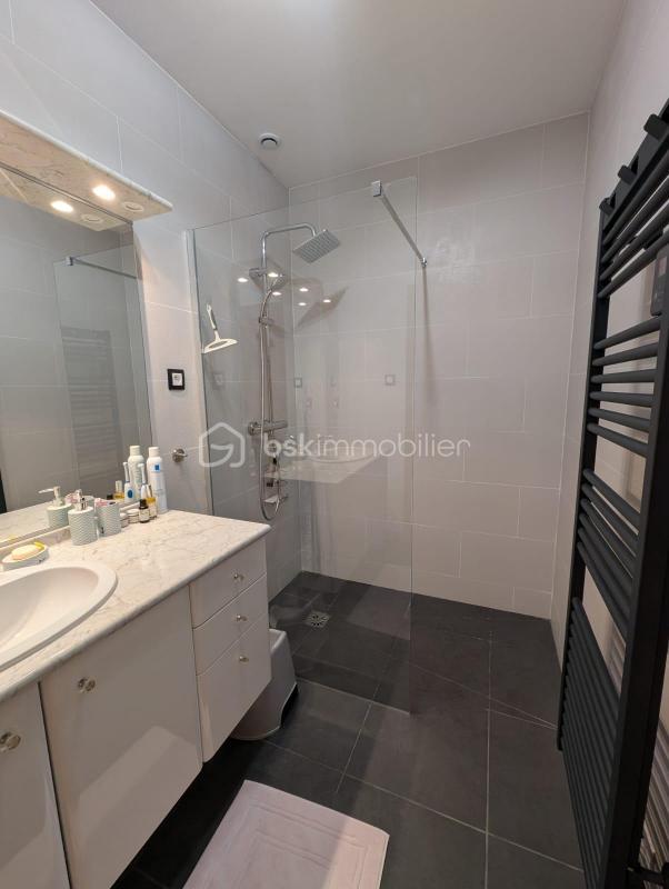 Villa - 189 m² - 6 pièces