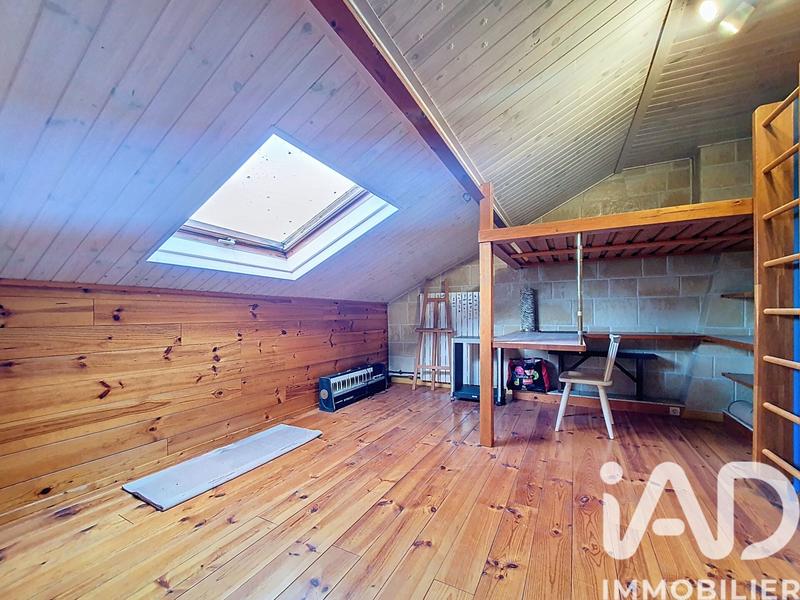 Maison - 92 m² - 6 pièces