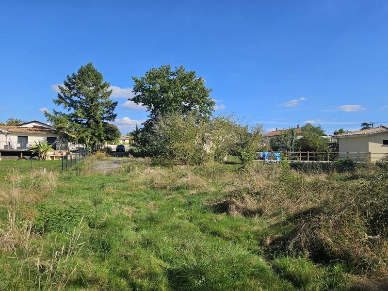 Terrain constructible - 1 156 m²