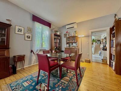 Appartement - 123 m² - 5 pièces