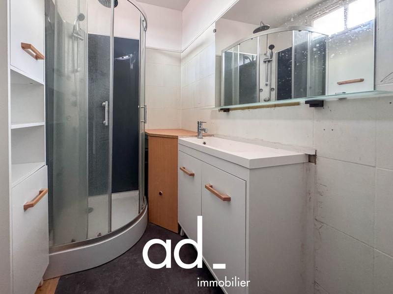 Maison - 178 m² - 8 pièces