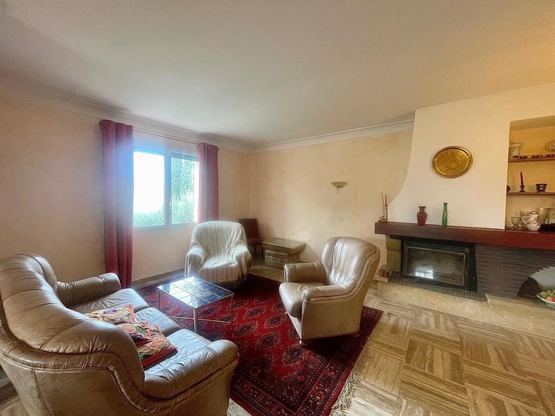 Maison - 143 m² - 6 pièces