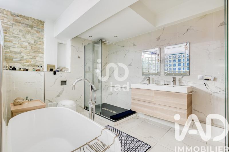 Appartement - 263 m² - 7 pièces