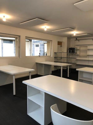 Local commercial - 130 m² - 4 pièces