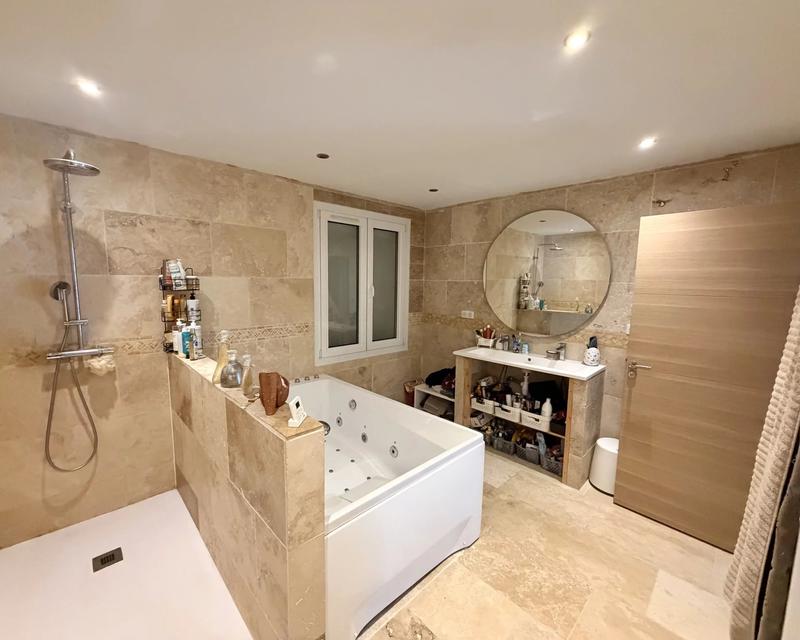 Maison - 175 m² - 5 pièces