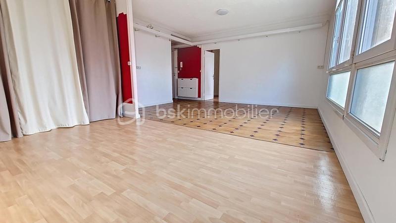 Appartement - 64 m² - 4 pièces