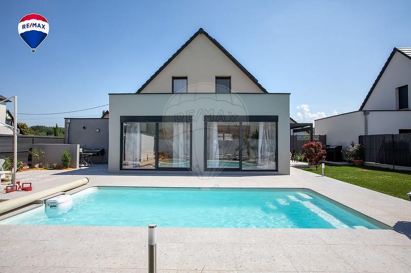 Maison - 127 m² - 5 pièces