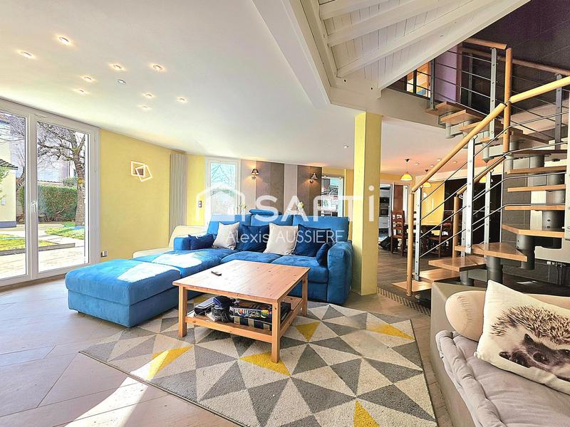 Maison - 214 m² - 6 pièces