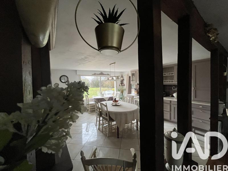 Maison - 227 m² - 7 pièces