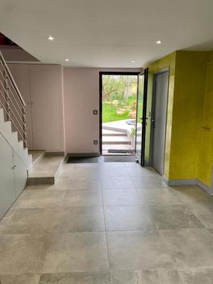 Maison - 250 m² - 6 pièces