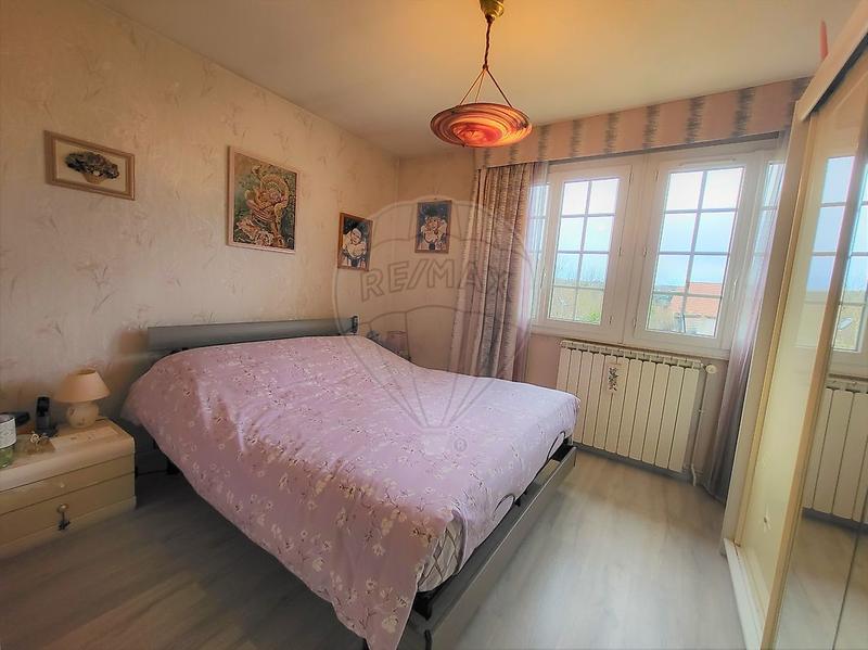 Maison - 107 m² - 7 pièces