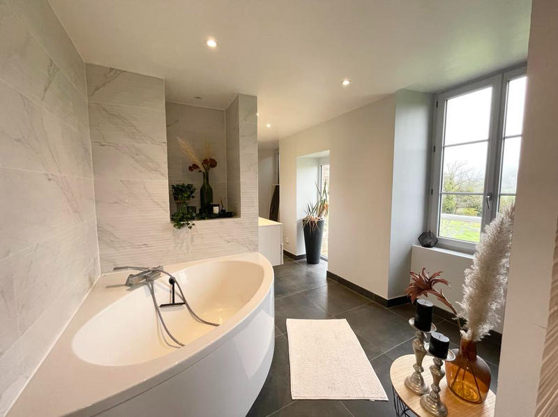 Maison - 206 m² - 6 pièces