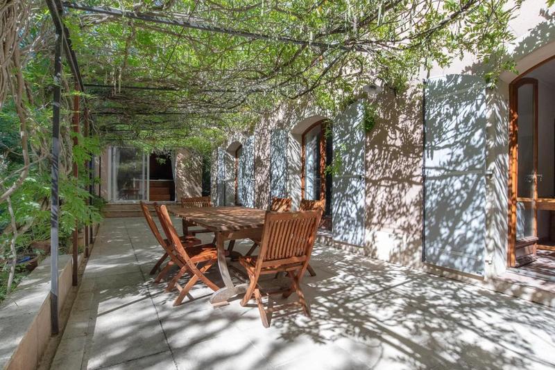 Mas - 162 m² - 10 pièces