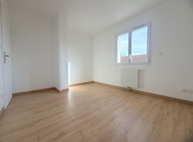 Maison - 99 m² - 4 pièces