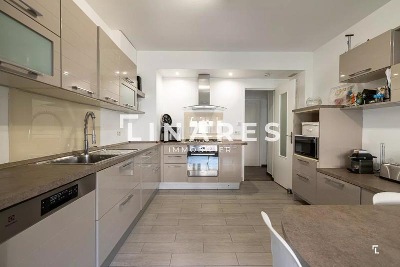 Appartement - 127 m² - 4 pièces