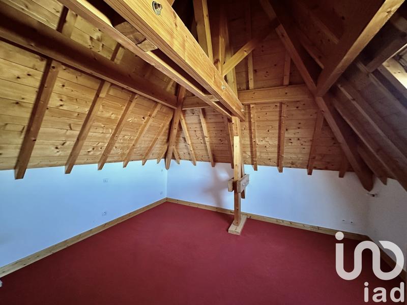 Maison - 180 m² - 10 pièces