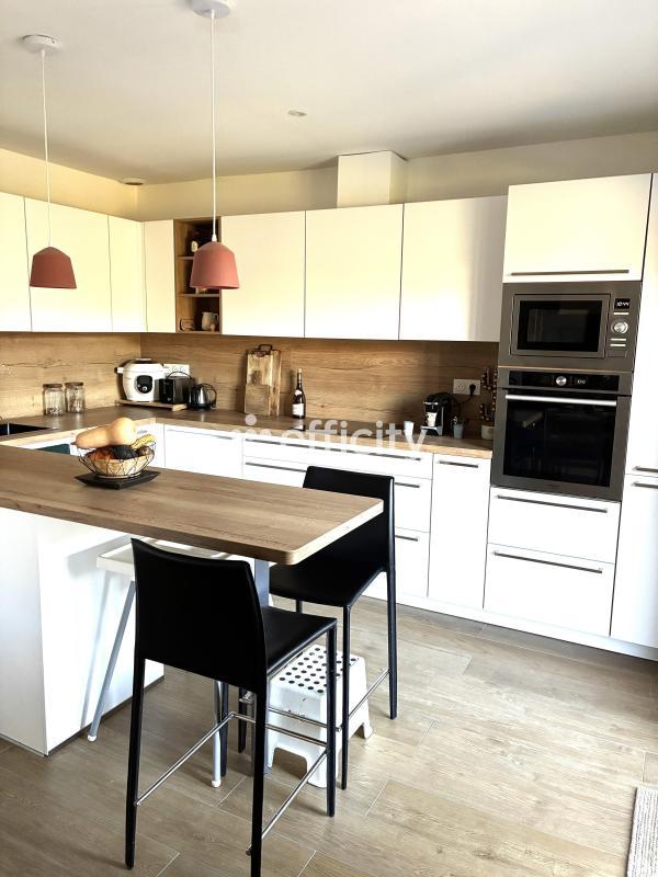 Pavillon - 155 m² - 6 pièces