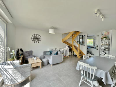 Maison - 81 m² - 4 pièces