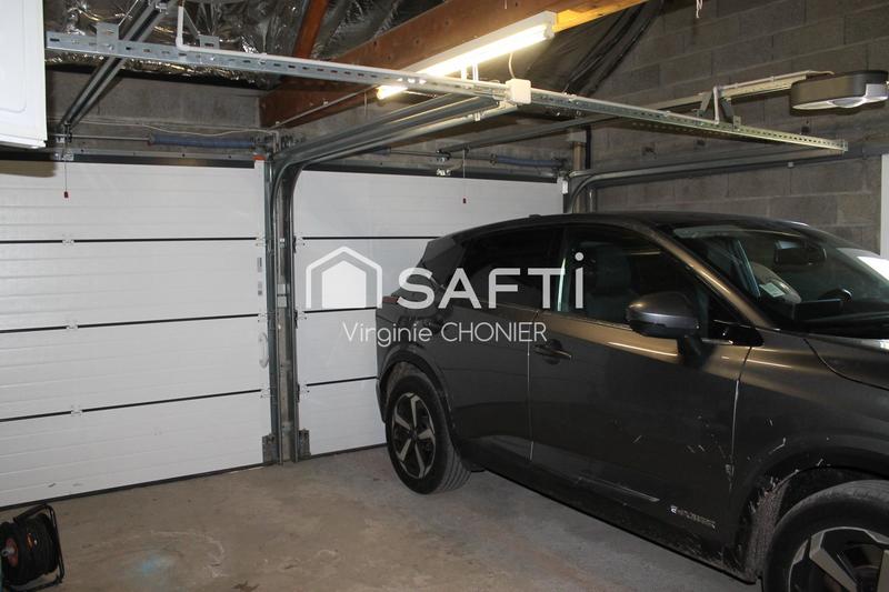 Maison - 256 m² - 6 pièces