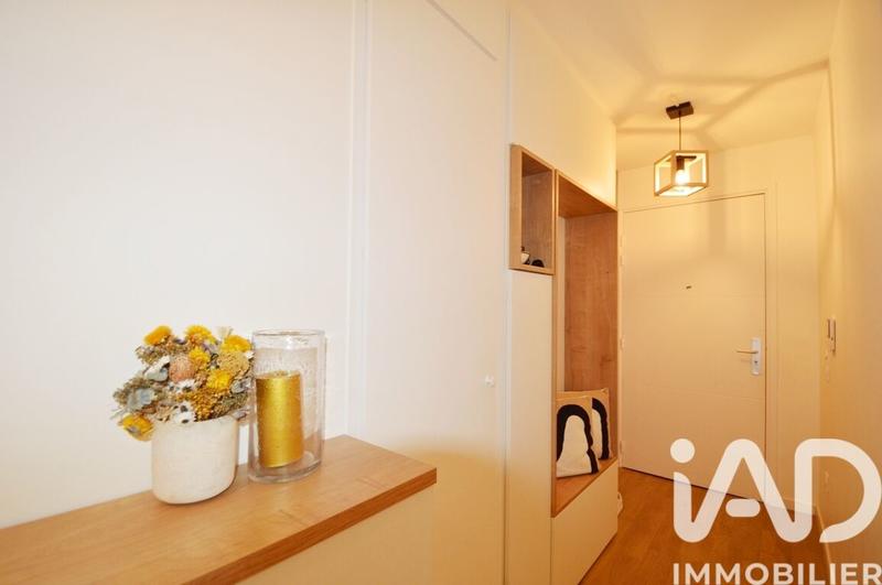 Appartement - 97 m² - 5 pièces