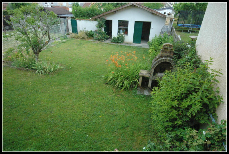 Maison traditionnelle - 200 m² - 6 pièces