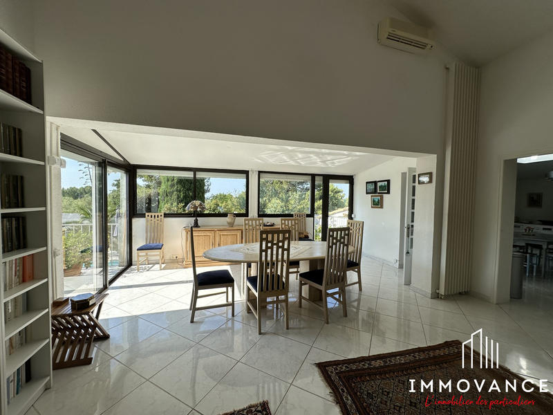 Maison - 189 m² - 5 pièces