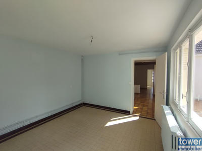 Maison - 82 m² - 5 pièces