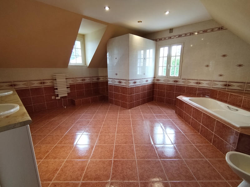 Maison - 163 m² - 6 pièces