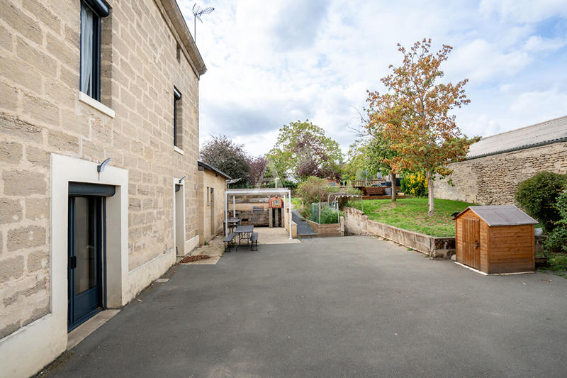 Maison - 188 m² - 7 pièces