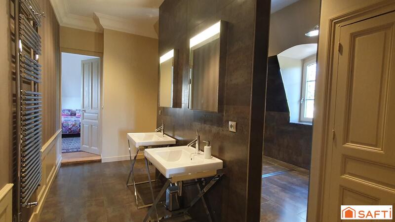 Hôtel particulier - 350 m² - 10 pièces