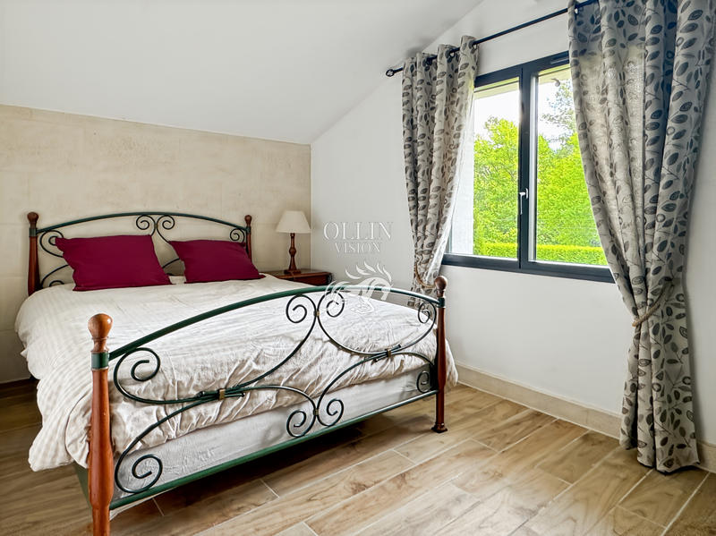 Propriété - 203 m² - 7 pièces