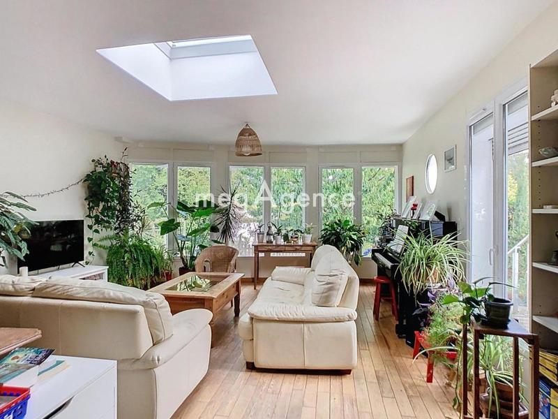 Maison - 170 m² - 6 pièces