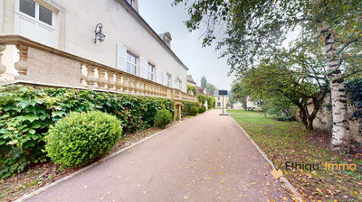 Manoir - 347 m² - 6 pièces