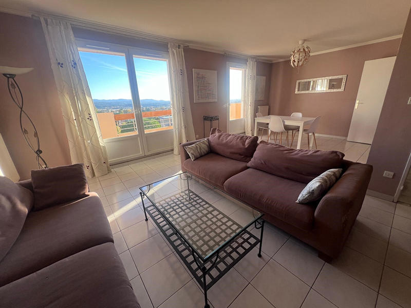 Appartement - 87 m² - 4 pièces