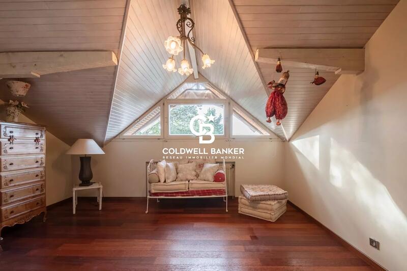 Maison - 190 m² - 6 pièces