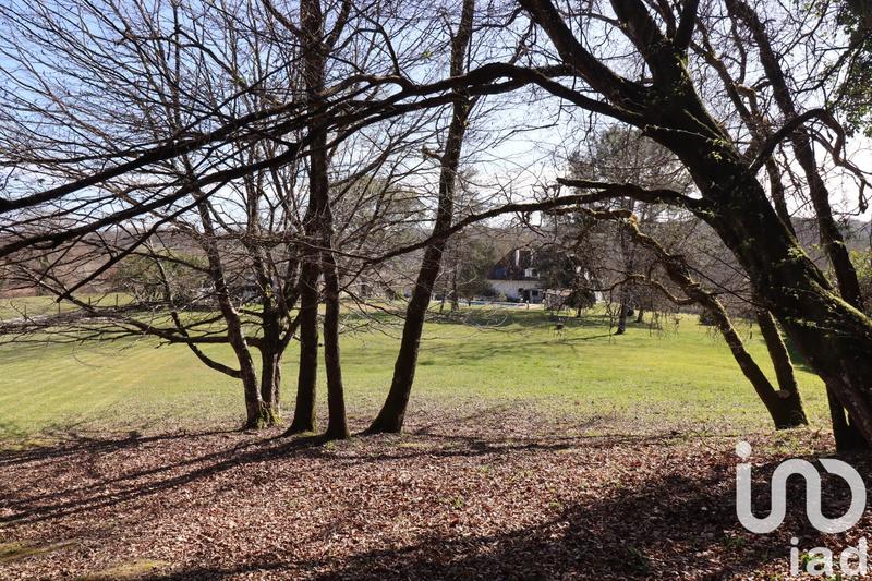 Maison - 240 m² - 6 pièces