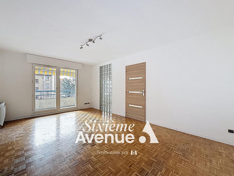 Appartement - 100 m² - 4 pièces