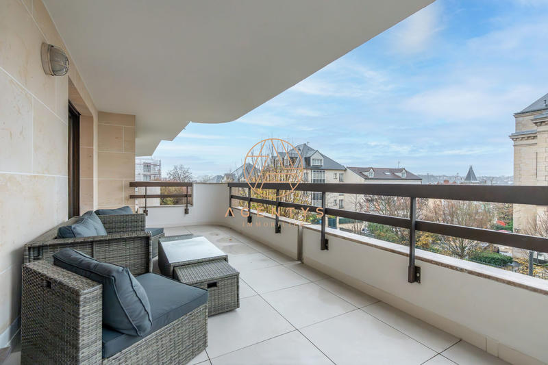 Appartement - 122 m² - 5 pièces