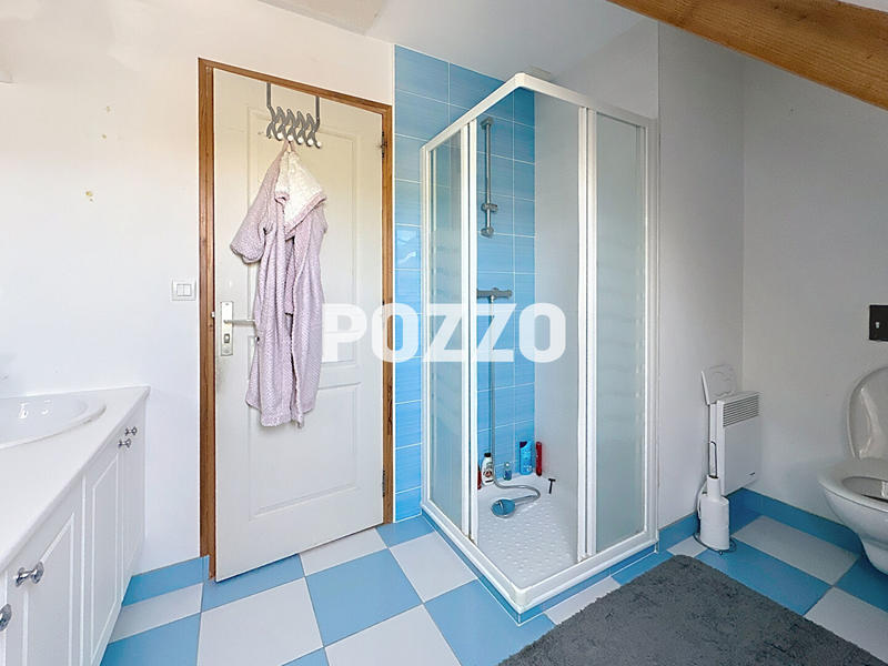 Maison - 138 m² - 7 pièces