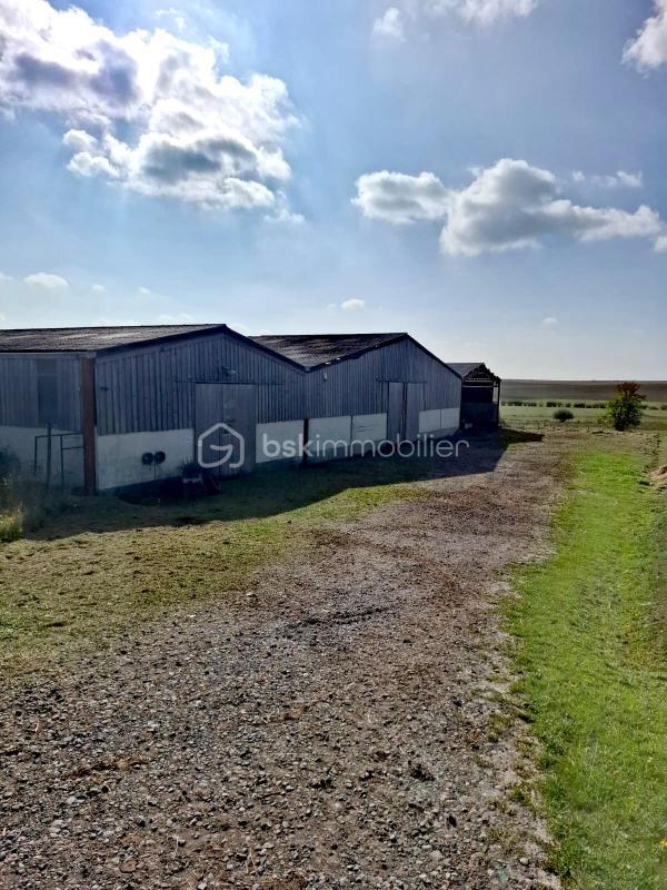 Maison de domaine équestre - 2 112 m² - 1 pièce