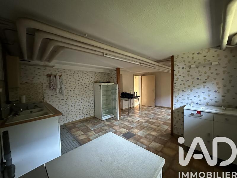 Maison - 218 m² - 7 pièces